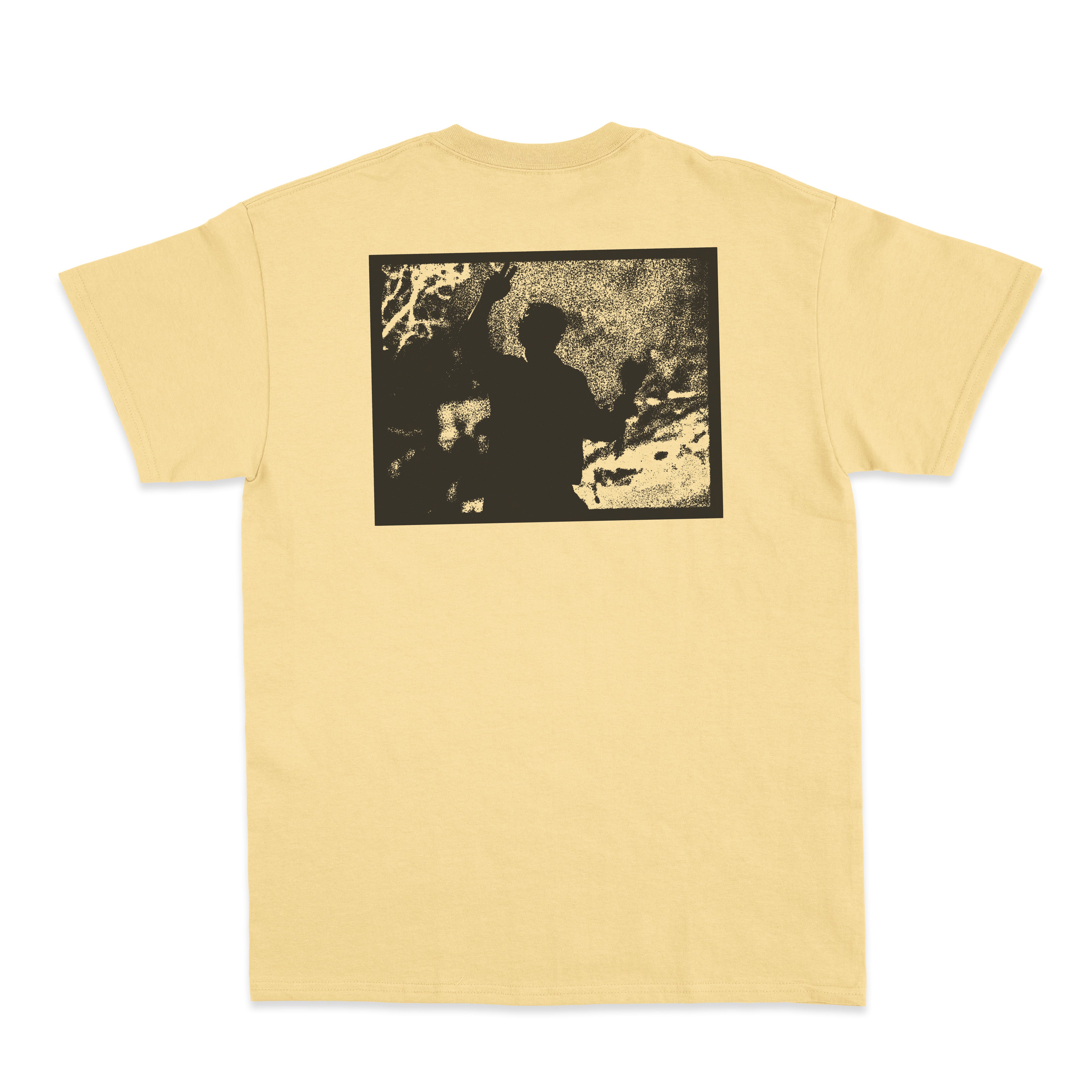 Ne me quitte pas des yeux Tee